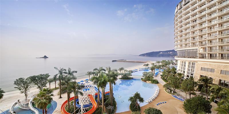 戴思乐泳池刷新