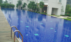 游泳池的水为什么会污浊呢？游泳池水污浊了怎么处置惩罚？