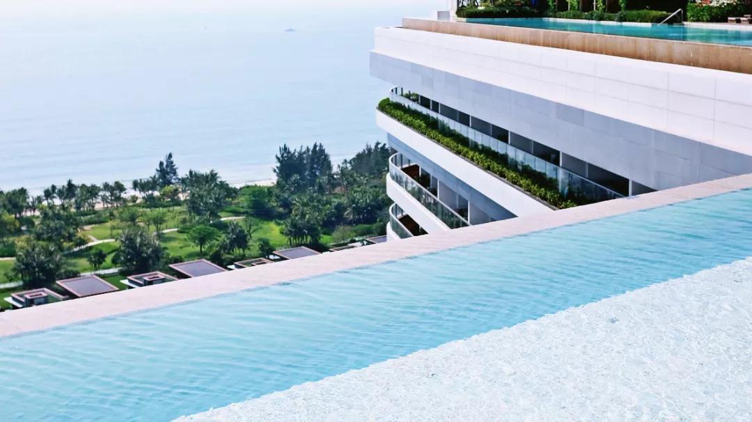 高层室内泳池,室内泳池