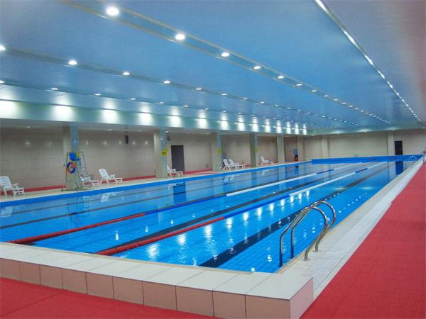 学校游泳池水质怎么处置惩罚更清洁？