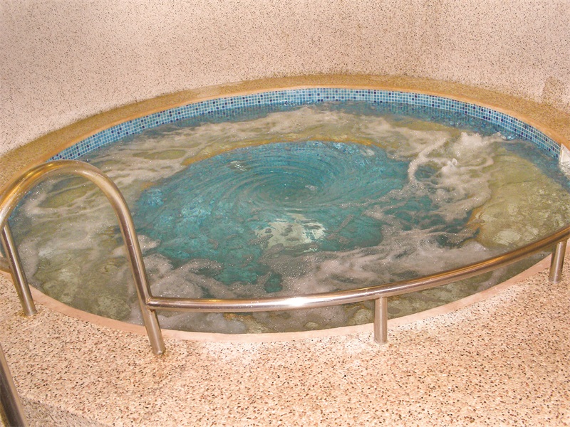 温泉水疗应该多久换一次水？