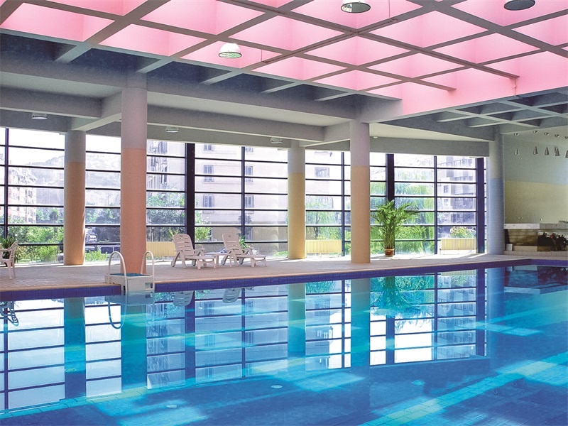 守护游泳池清静，戴思乐为您提供专业泳池水质消毒指南！