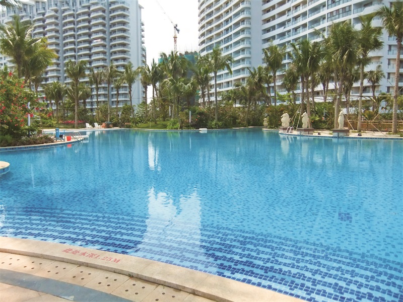 游泳池清洁机械人怎样资助维护泳池水质？